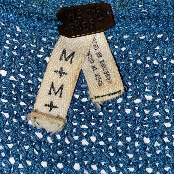 We the Free People slouchy open weave blue sweater top lion front & back panel M - Picture 6 of 8
